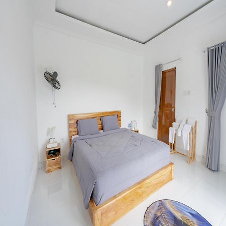 Batur Kencana Villa Mitra Reddoorz Baturaja  Εξωτερικό φωτογραφία
