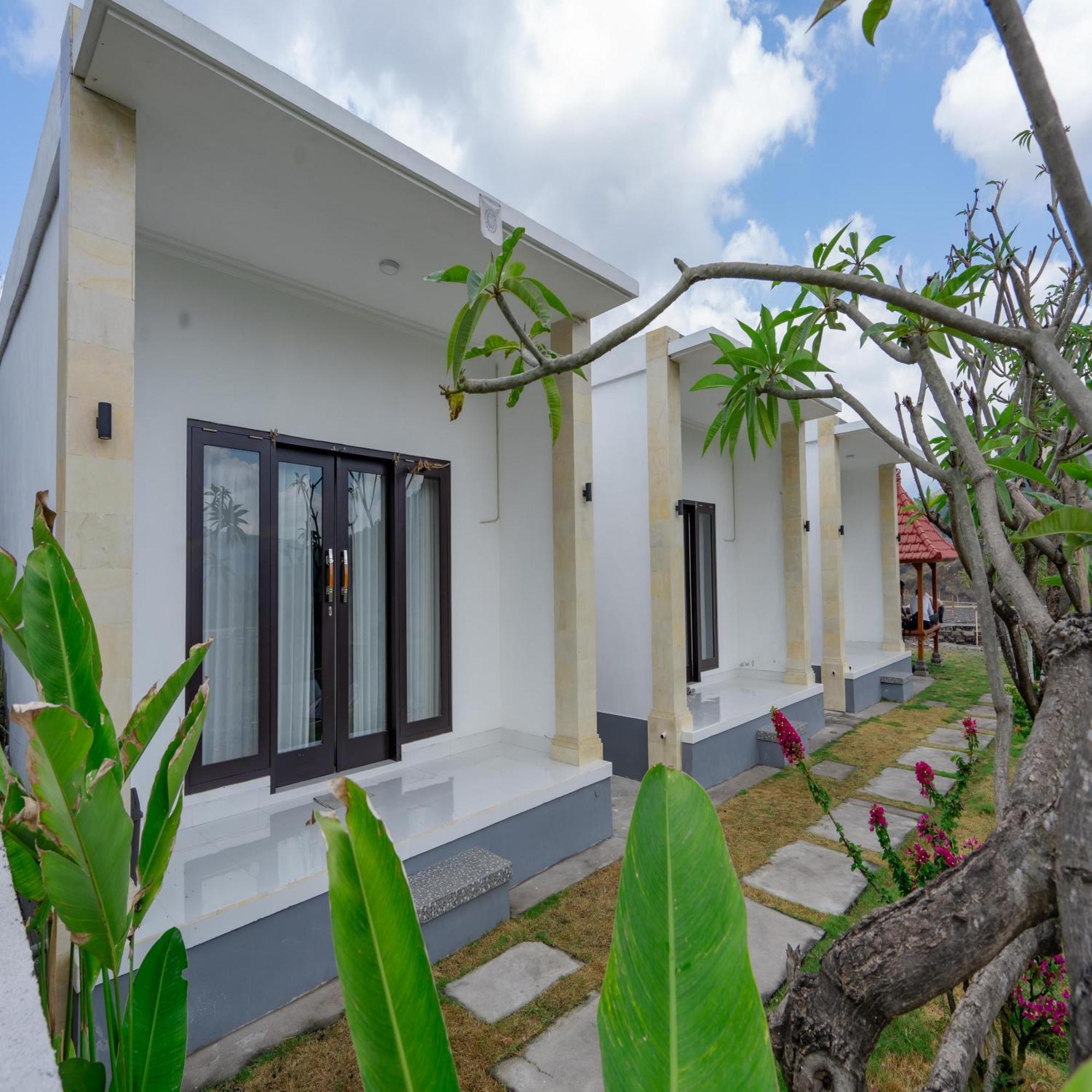 Batur Kencana Villa Mitra Reddoorz Baturaja  Εξωτερικό φωτογραφία